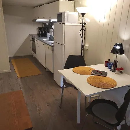 Апартаменты Sokkelleilighet Rett Ved Saltstraumen Будё